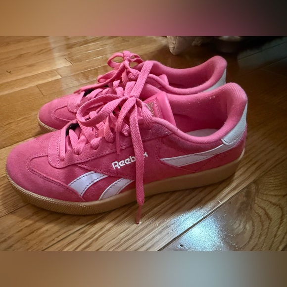 Reebok Shoes - Reebok WomensPink Sneakers
